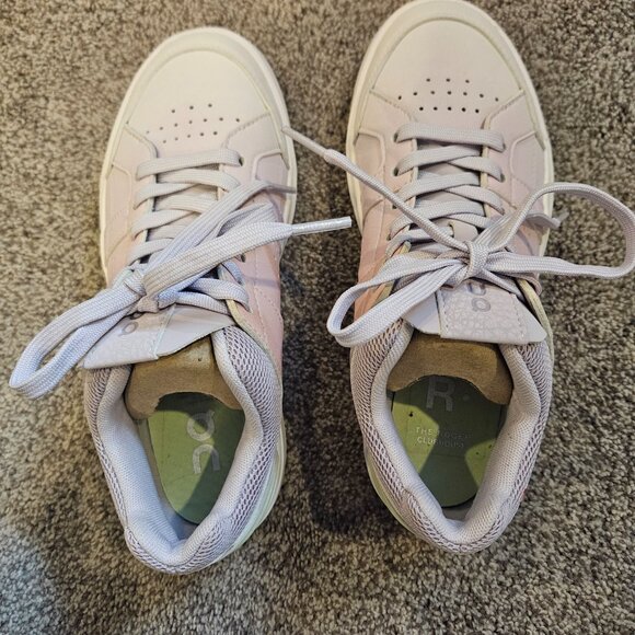 On Running Roger, Brand New Condition - Picture 4 of 5